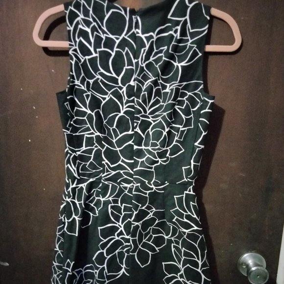 Set of 2 GAP dresses, size 0 - Picture 6 of 7